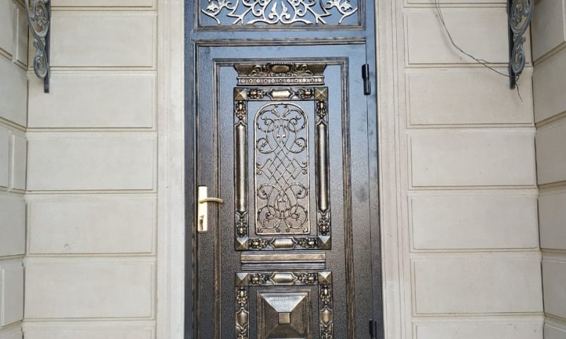 Qapılar