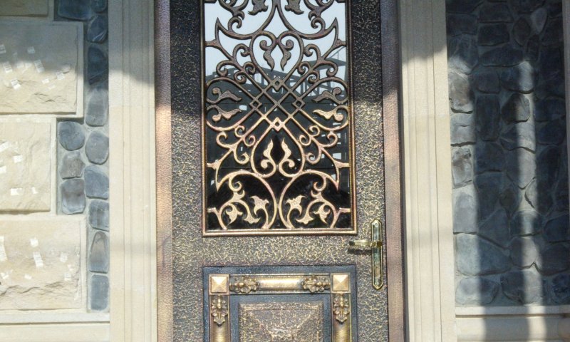 Qapılar