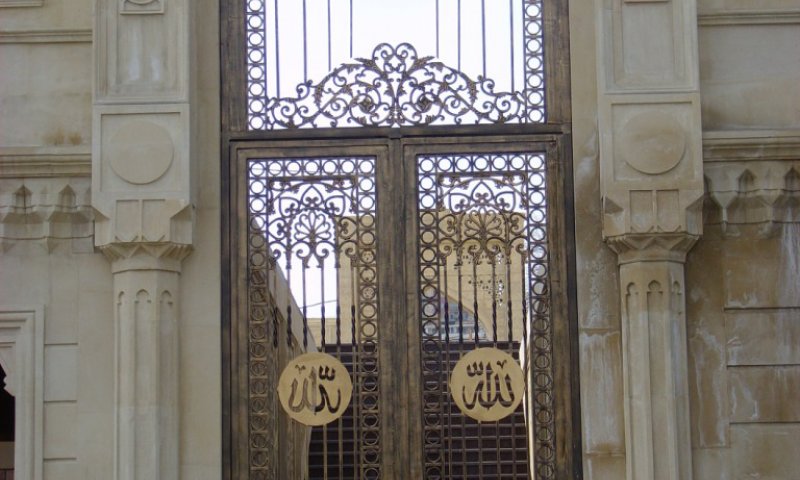 Qapılar