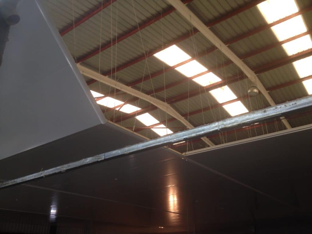 Sandwich Panels: The Ideal Choice for Modern Houses, Containers, and Prefabricated Construction